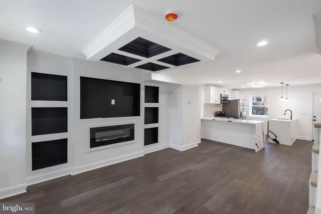 3905 8TH ST, Baltimore, MD 21225