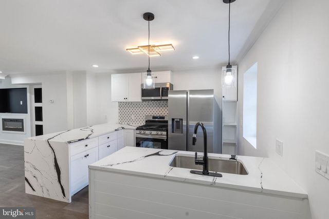 3905 8TH ST, Baltimore, MD 21225