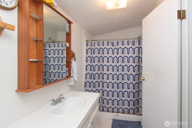 60 Rhododendron Drive, Sequim, WA 98382