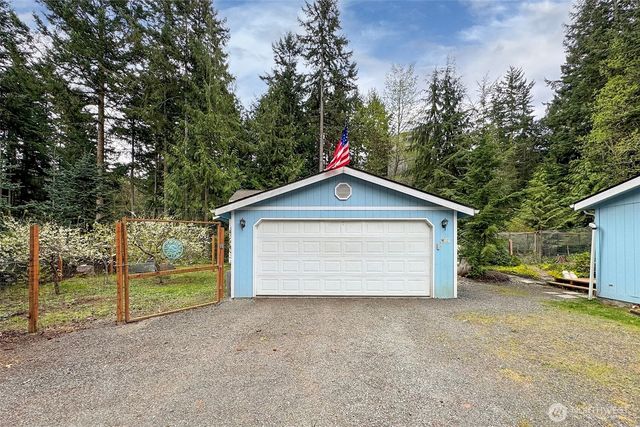 60 Rhododendron Drive, Sequim, WA 98382