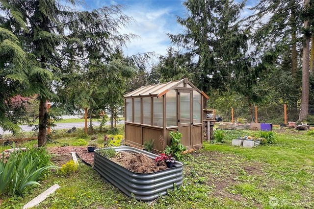 60 Rhododendron Drive, Sequim, WA 98382