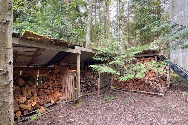 60 Rhododendron Drive, Sequim, WA 98382