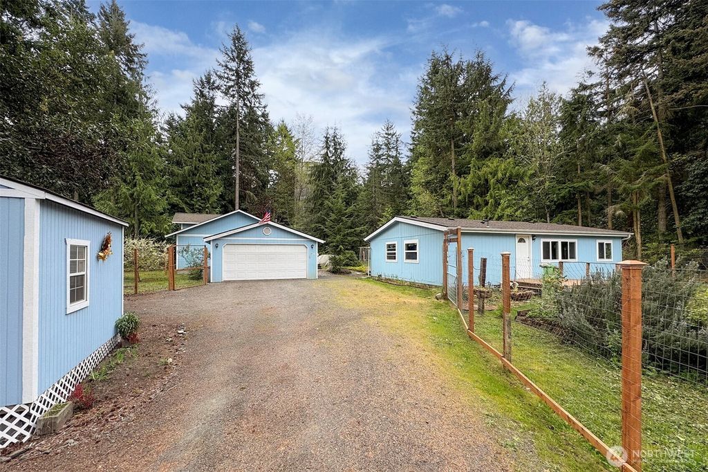 60 Rhododendron Drive, Sequim, WA 98382