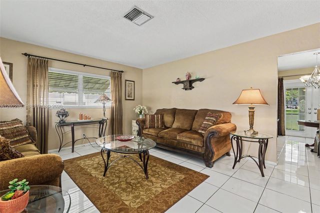 8309 NW 59th Pl, Tamarac, FL 33321