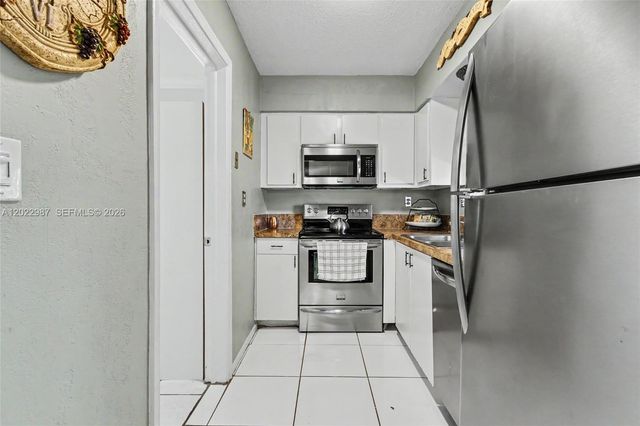 8309 NW 59th Pl, Tamarac, FL 33321