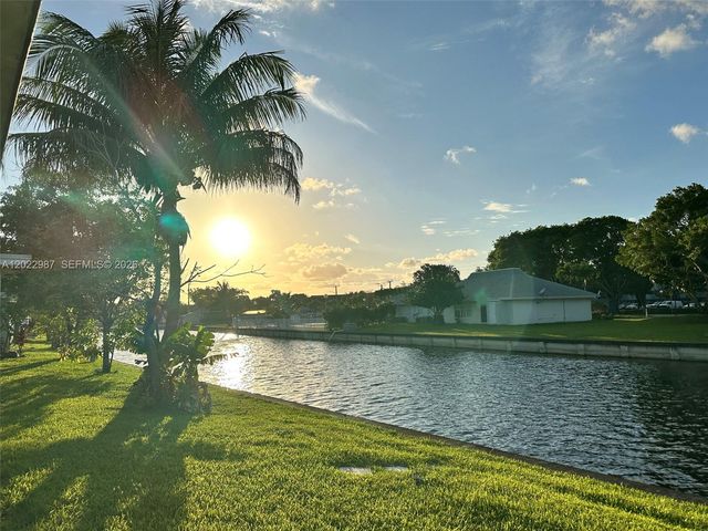 8309 NW 59th Pl, Tamarac, FL 33321
