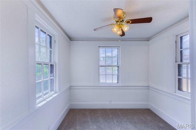 4327 Grace Avenue, St Louis, MO 63116