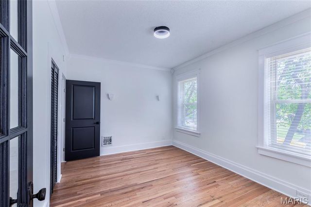 4327 Grace Avenue, St Louis, MO 63116
