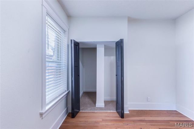 4327 Grace Avenue, St Louis, MO 63116