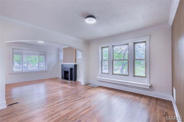 4327 Grace Avenue, St Louis, MO 63116