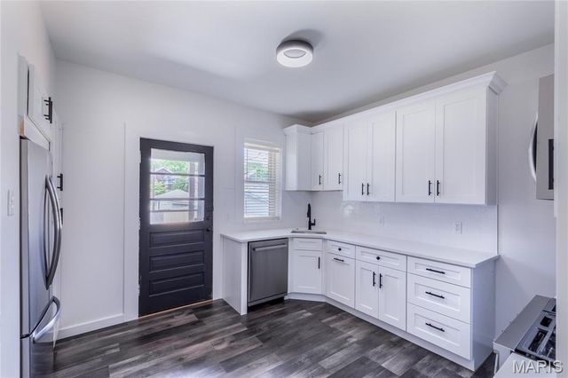 4327 Grace Avenue, St Louis, MO 63116