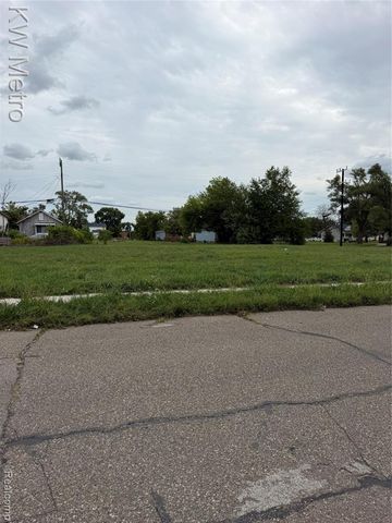 9014 Prairie Street, Detroit, MI 48204