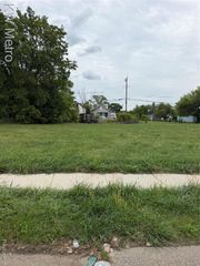 9014 Prairie Street, Detroit, MI 48204