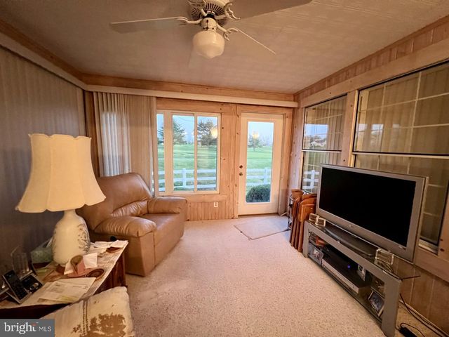 3 WILLIAM PENN CT, Monroe Township, NJ 08831