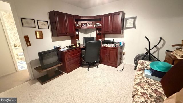 3 WILLIAM PENN CT, Monroe Township, NJ 08831