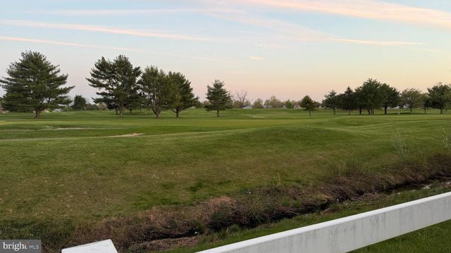 3 WILLIAM PENN CT, Monroe Township, NJ 08831