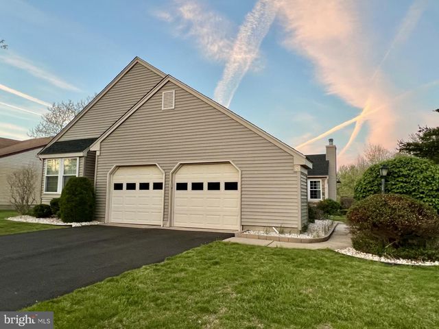 3 WILLIAM PENN CT, Monroe Township, NJ 08831