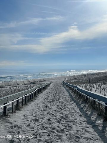 447 N Highway 35, Mantoloking, NJ 08738