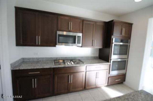 10947 W RENWICK Drive, Marana, AZ 85653