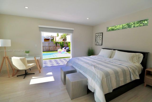 2975 SW 15th St, Miami, FL 33145