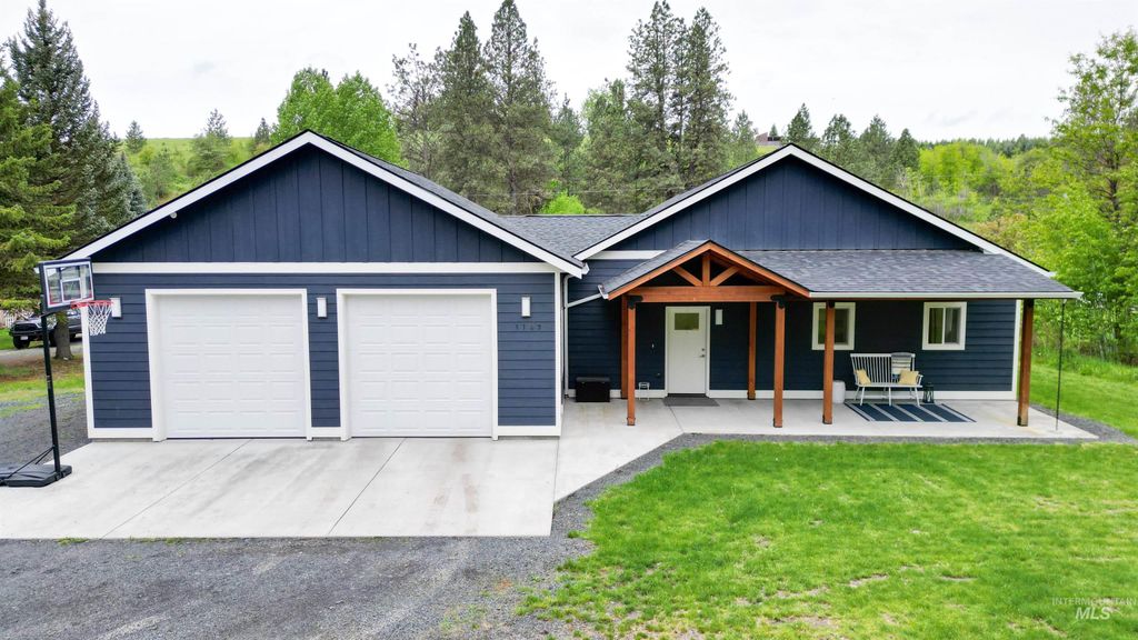 1147 Driscoll Ridge Rd, Troy, ID 83871