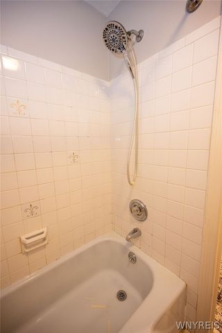 32 Bernhardt Drive 6, Amherst, NY 14226