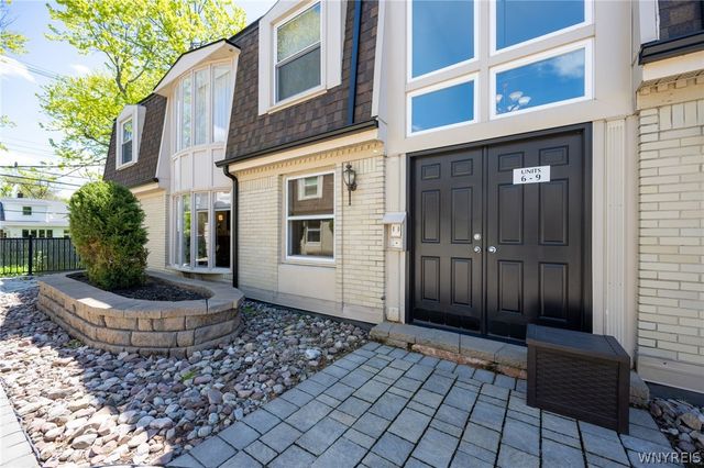 32 Bernhardt Drive 6, Amherst, NY 14226