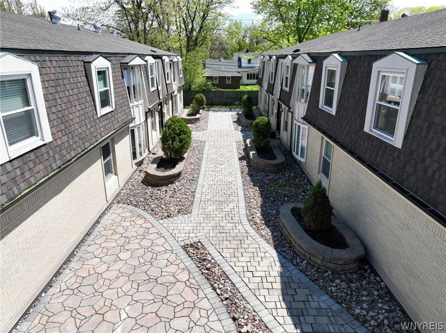 32 Bernhardt Drive 6, Amherst, NY 14226
