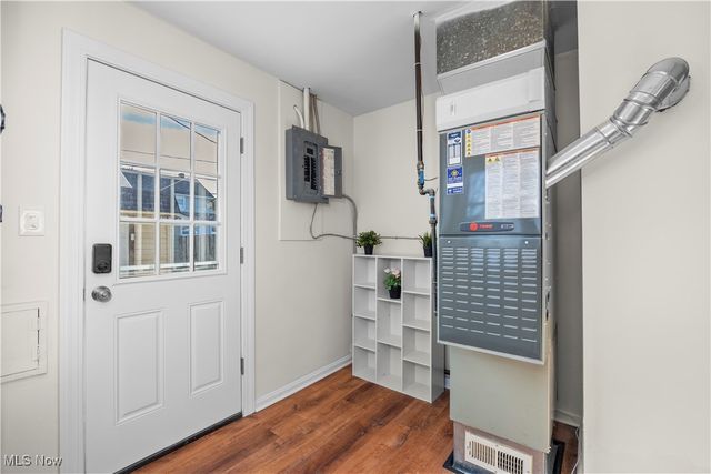 3325 Commonwealth Drive, Parma, OH 44134