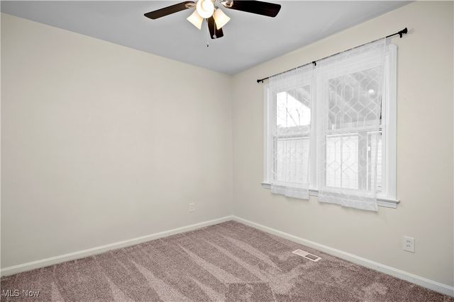 3325 Commonwealth Drive, Parma, OH 44134