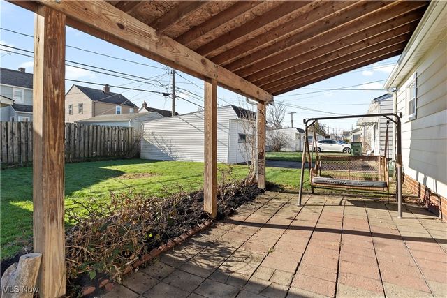 3325 Commonwealth Drive, Parma, OH 44134