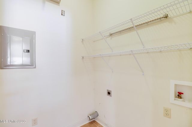 894 Jefferson Drive, Gulfport, MS 39507