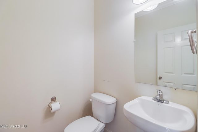 894 Jefferson Drive, Gulfport, MS 39507