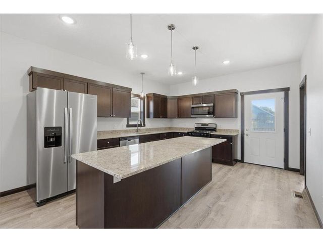 1785 Morning Glory Drive, River Falls, WI 54022