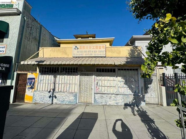 220 International BLVD, Oakland, CA 94606