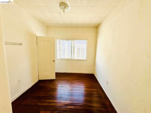 220 International BLVD, Oakland, CA 94606