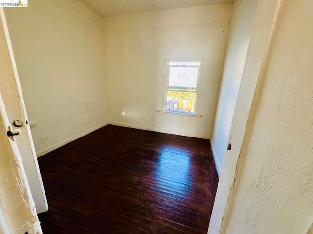 220 International BLVD, Oakland, CA 94606
