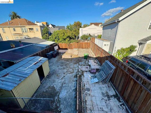 220 International BLVD, Oakland, CA 94606