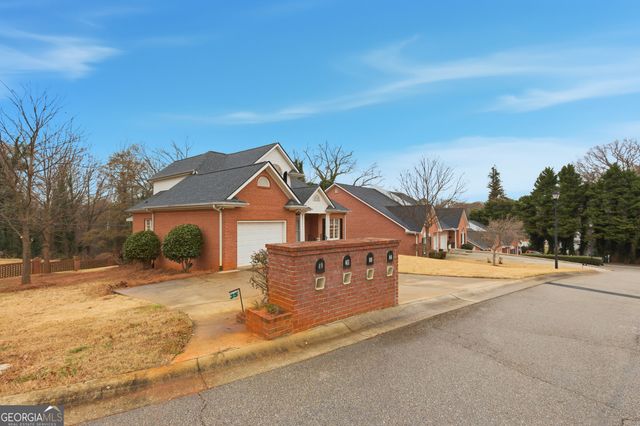 35 Green Hill Place, Toccoa, GA 30577