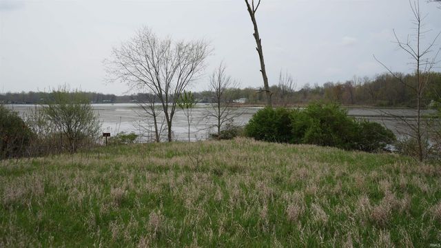 3650 S Shirey Drive, Mentone, IN 46539