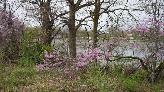 3650 S Shirey Drive, Mentone, IN 46539