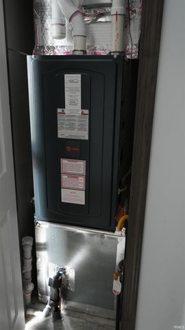 3650 S Shirey Drive, Mentone, IN 46539