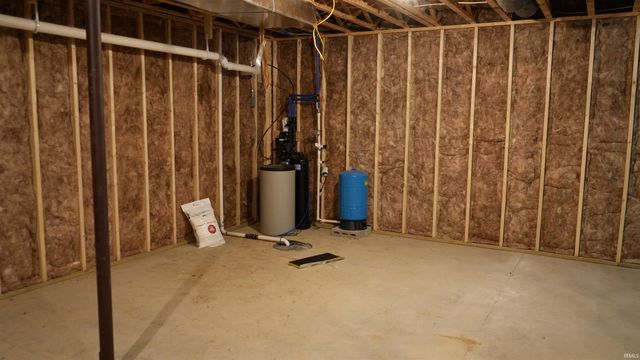 3650 S Shirey Drive, Mentone, IN 46539