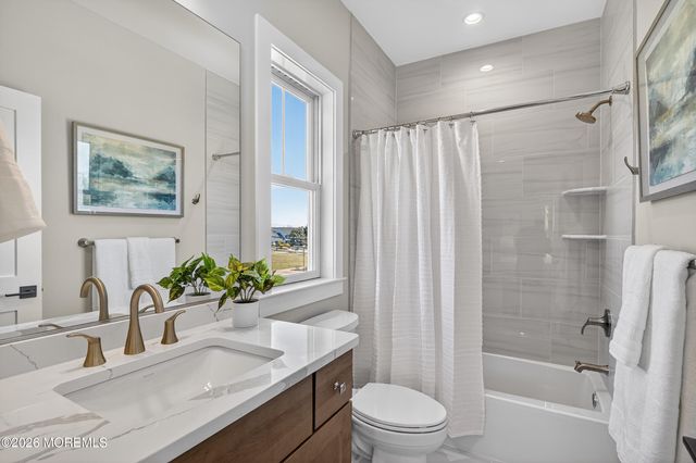4 Arthur Lane, Cranbury, NJ 08512