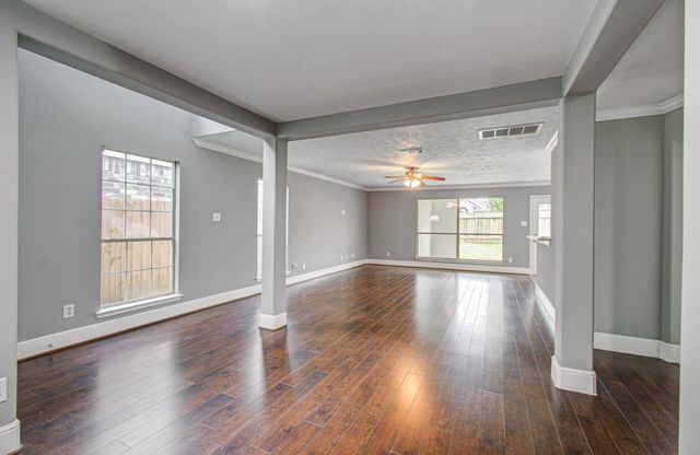 13963 Maximos Drive, Houston, TX 77083