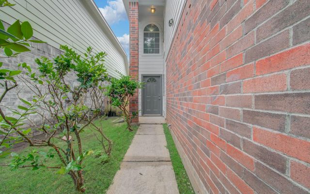 13963 Maximos Drive, Houston, TX 77083