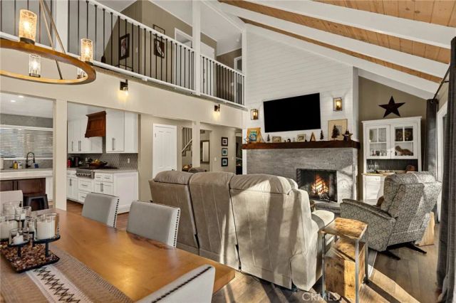 435 Riviera Drive, Lake Arrowhead, CA 92352