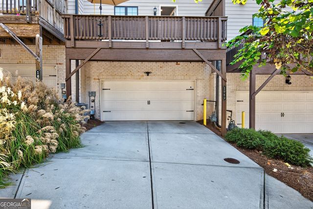 1040 Aster Road, Roswell, GA 30075