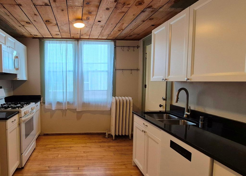 2317 Garfield Avenue, Minneapolis, MN 55405 — photo 2