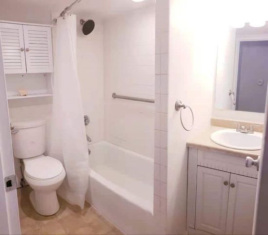 575 Broad St 206, Weymouth, MA 02189